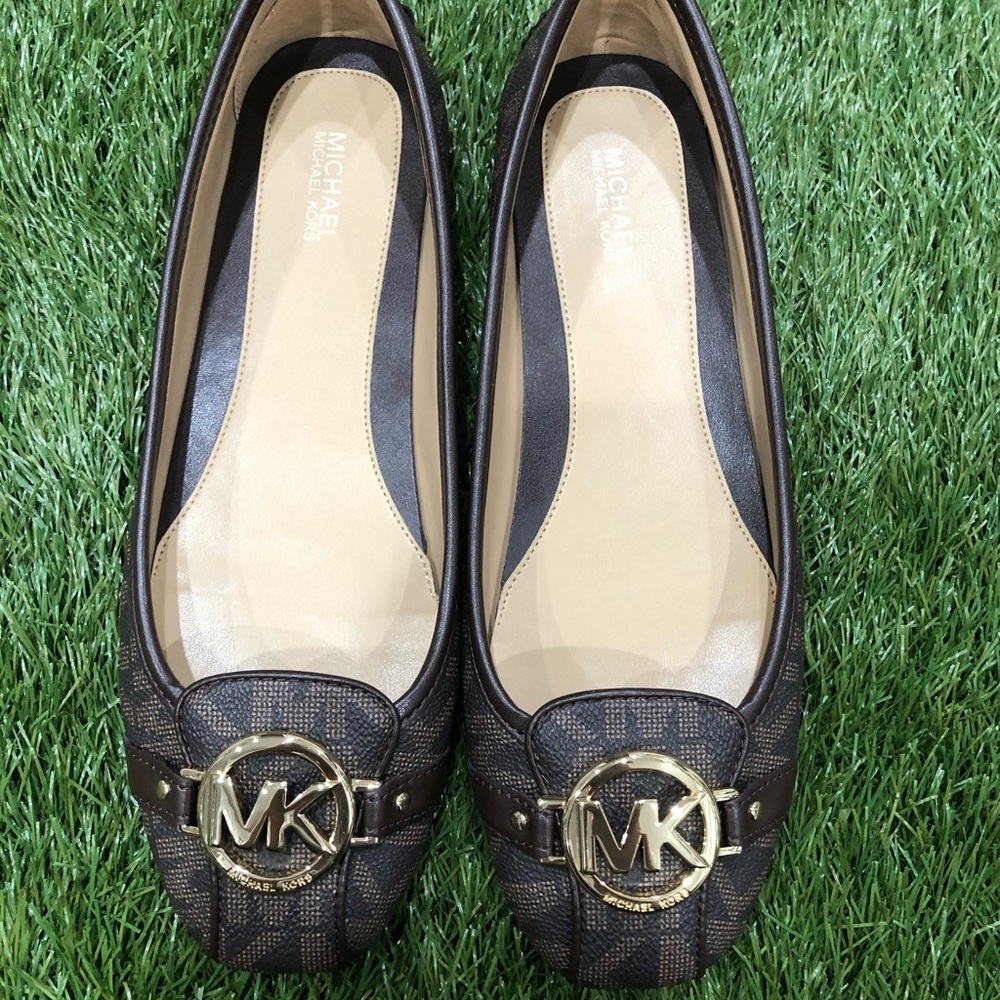 Michael Kors flats
